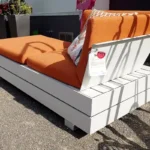 Solpuri Recamiere Boxx, Basis weiß, Kissen orange, 3