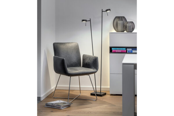 Sompex Stehleuchte Bling 87436 Sompex Stehleuchte Bling 87436, neben grauem Sessel