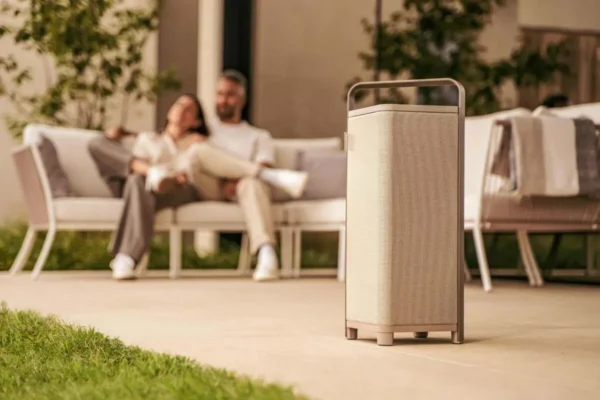 Sonoro Outdoor-Lautsprecher Vibes L, Farbe Tan im Garten Sonoro Outdoor-Lautsprecher Vibes L, Farbe Tan im Garten