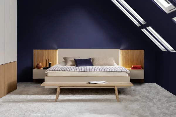 Sudbrock Miria plus Sudbrock Miria plus, bett vor dunkler Wand