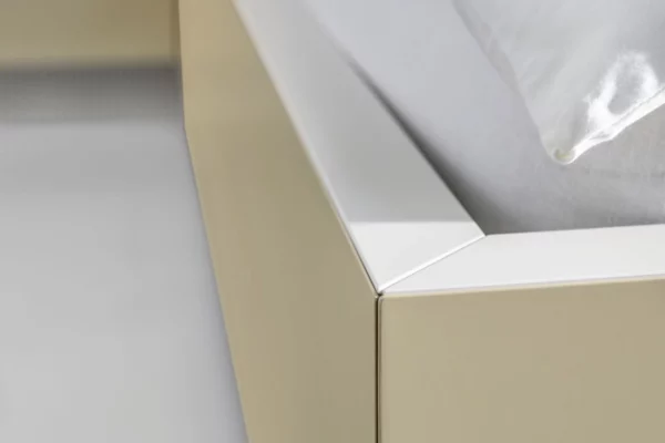 Sudbrock Miria plus Sudbrock Miria plus, Bettumrandung