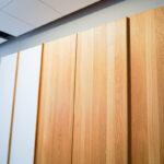 Team 7 Kleiderschrank soft, Detailansicht Holztüren