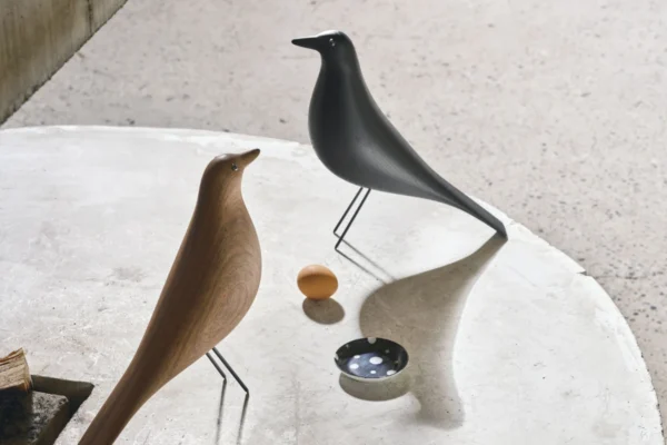 vitra eames house bird, Esche schwarz und Nussbaum vitra eames house bird, Esche schwarz und Nussbaum