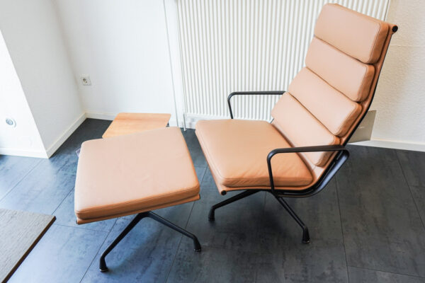 vitra Sessel und Hocker Soft Pad Chair