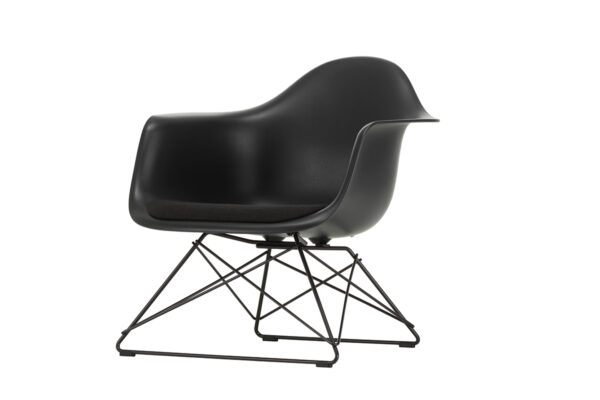 vitra Eames Plastic Arm Chair LAR vitra Eames Plastic Arm Chair LAR