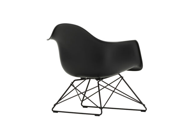 vitra Eames Plastic Arm Chair LAR