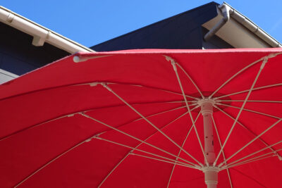 Weishäupl Pagodenschirm, Farbe Kirschrot, Detail