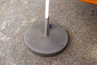 Passender Sockel zu Weishäupl Pagodenschirm, Farbe Kirschrot