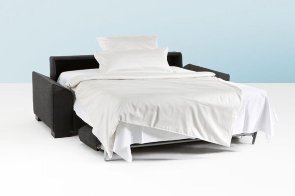 Werther Schlafsofa Variation Werther Schlafsofa Variation, ausgezogen mit Bettwäsche