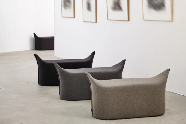 Werther Sitzhocker Zipfel Werther Sitzhocker Zipfel, dunkle Farben, breite Variante