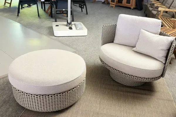 Wittmann Paradise Bird Outdoor, Sessel und Hocker