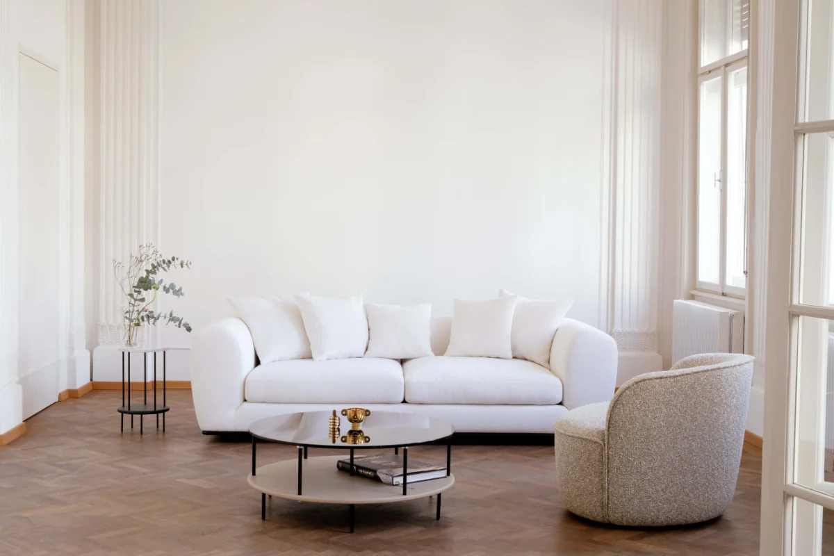 Wittmann Sofa Beletage, weißer Stoff