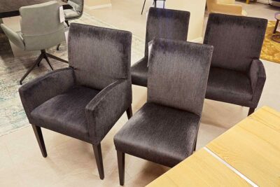 Wittmann Stuhl Berlin, Frontansicht